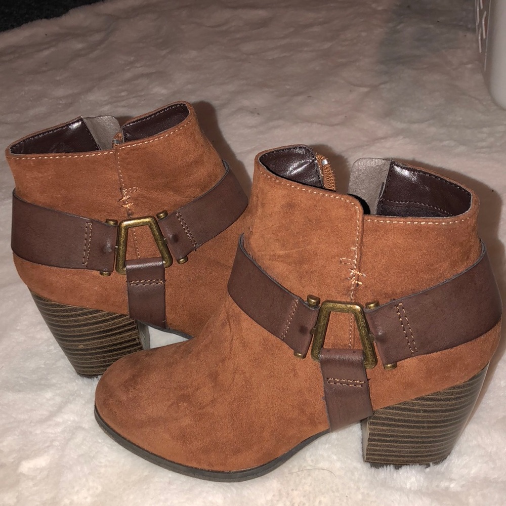 light brown booties